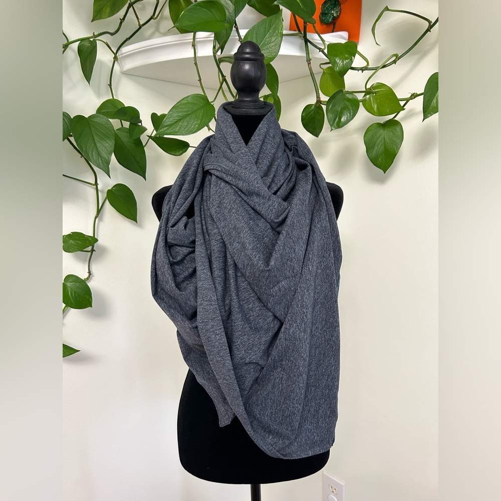 Lululemon Vinyasa Wrap / Customizable Snap Scarf
